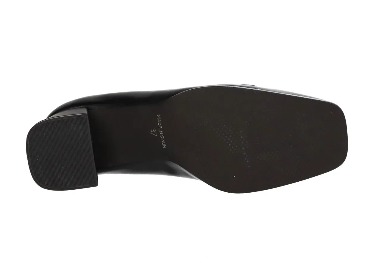 Copete Piel Negro Trabilla Metal