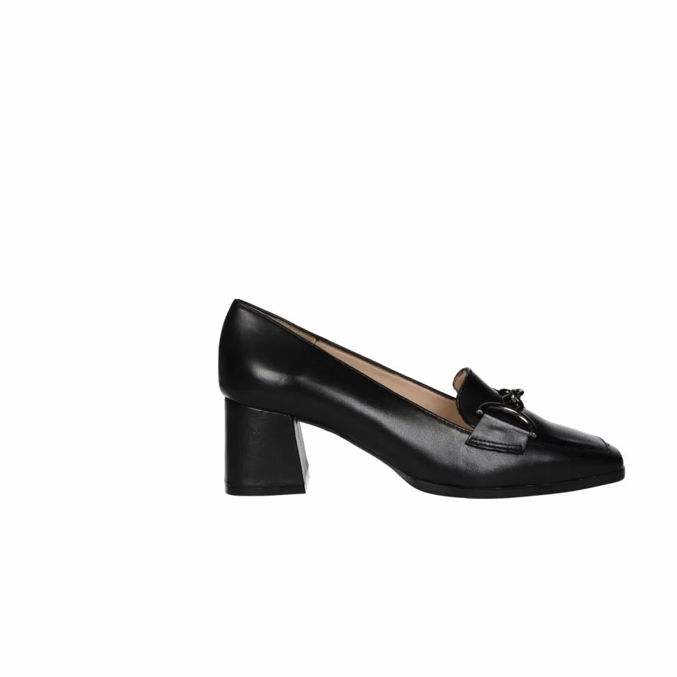 Copete Piel Negro Trabilla Metal