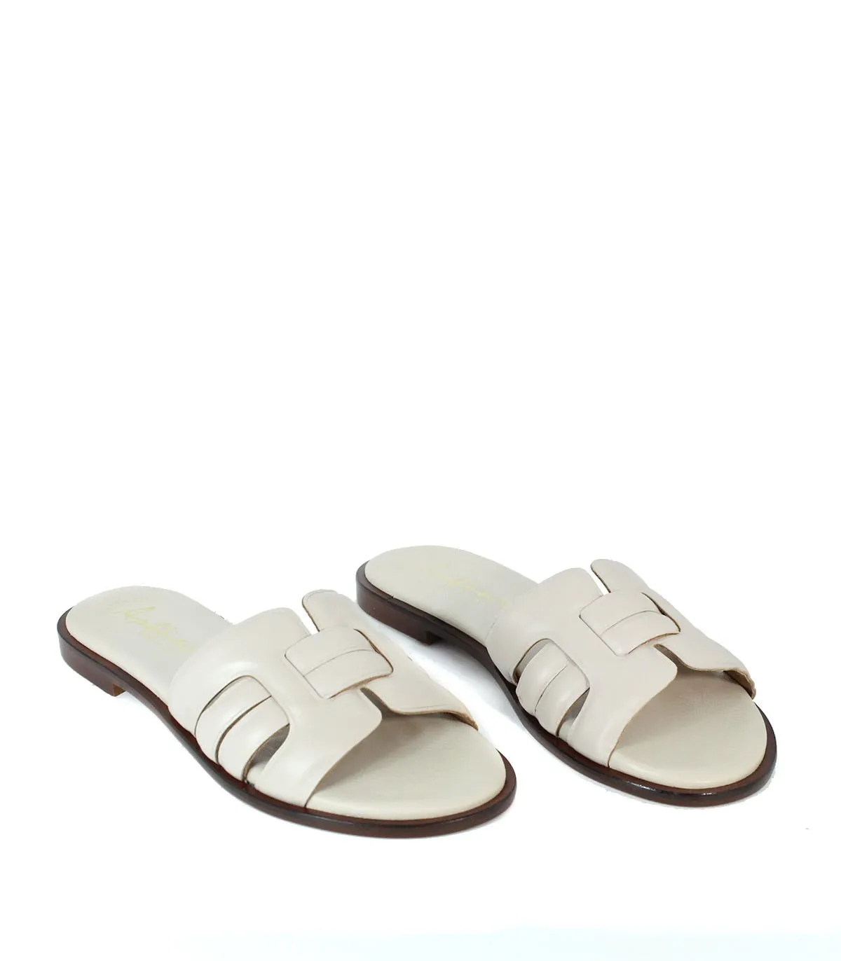 SANDALIAS PLANAS DE PIEL BEIGE APLAUSO IVORY 14100